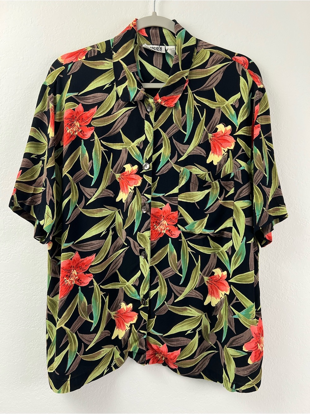 Chico’s Design Tropical Floral Rayon Short Sleeve Button Down Beach Resort